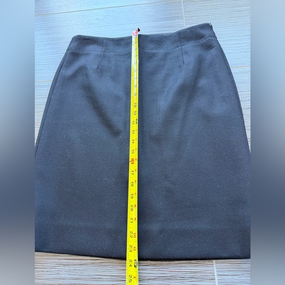 J. Crew Elegant Black Pencil Wool Lined  Skirt Size 12 NWOT PRICE IS FIRM - Picture 7 of 8